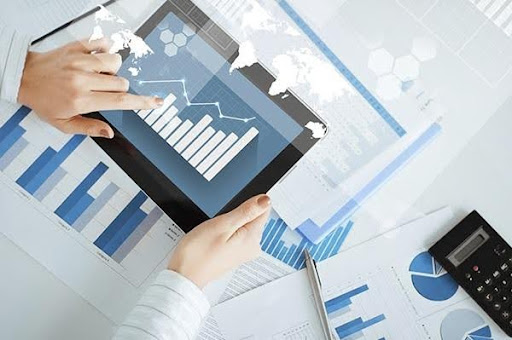 Grow Your Money with a Pro: An Easy Guide to Portfolio Management Grow Your Money with a Pro: An Easy Guide to Portfolio Management